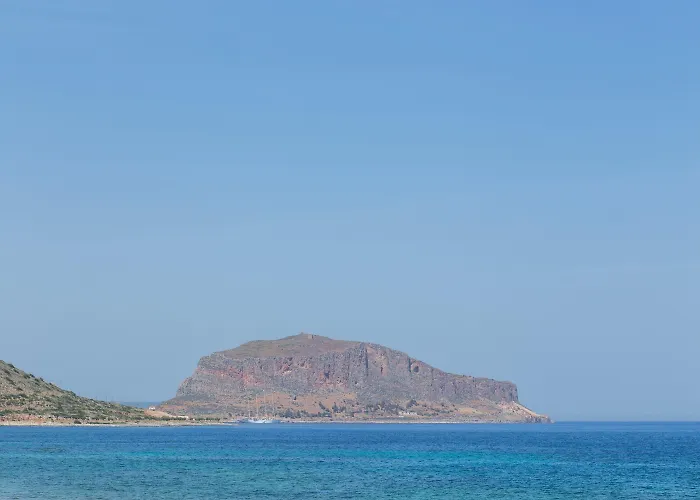 Venti Seaside Adult Aparthotel 4*